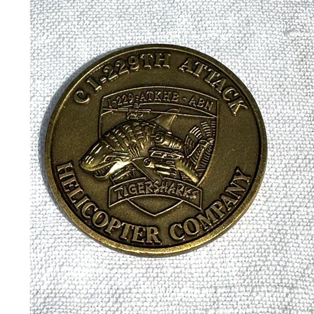 Challenge Coin For God For Country & "Blue Max" C1 229th Attack Helicopter Co - Picture 2 of 5